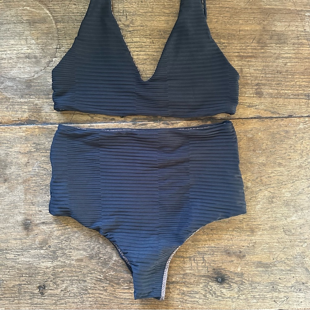 ACACIA Maggie Top size small and Seychelles Bottom size medium Black Ribbed
